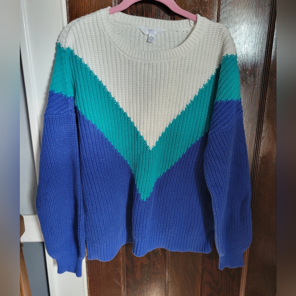 Time and Tru Geometric Chevron Pattern Sweater